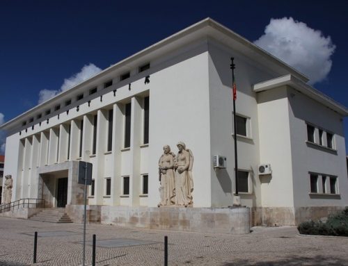 Convite – Descerramento da placa alusiva à criação da Biblioteca Central da Comarca de Santarém